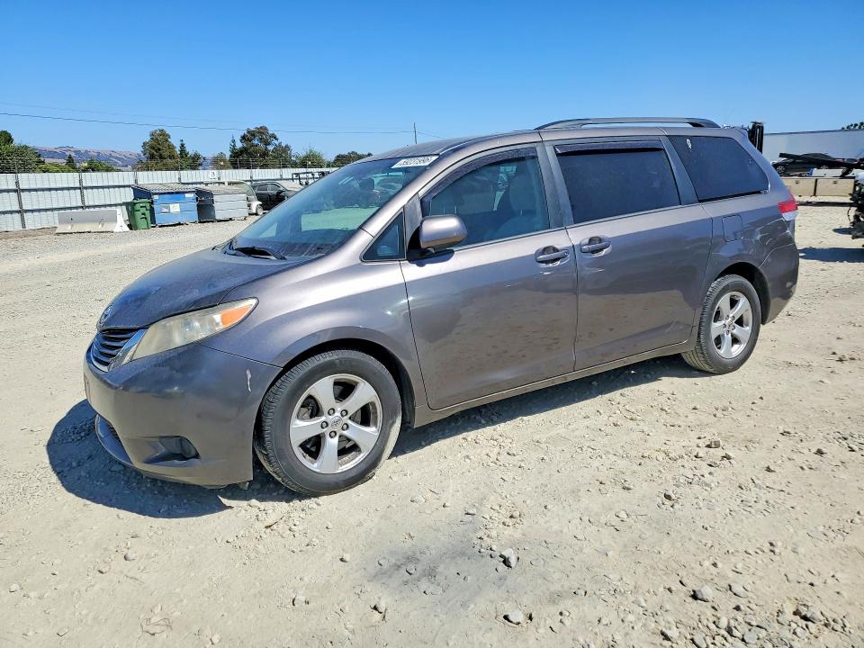 Продажа на аукционе авто 2013 Toyota Sienna, vin: 5TDKK3DC3DS397649, номер лота: 59231996