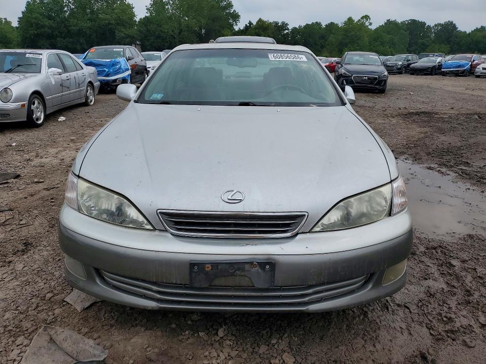 60856586 :رقم المزاد ، JT8BF28G610342346 vin ، 2001 Lexus Es مزاد بيع