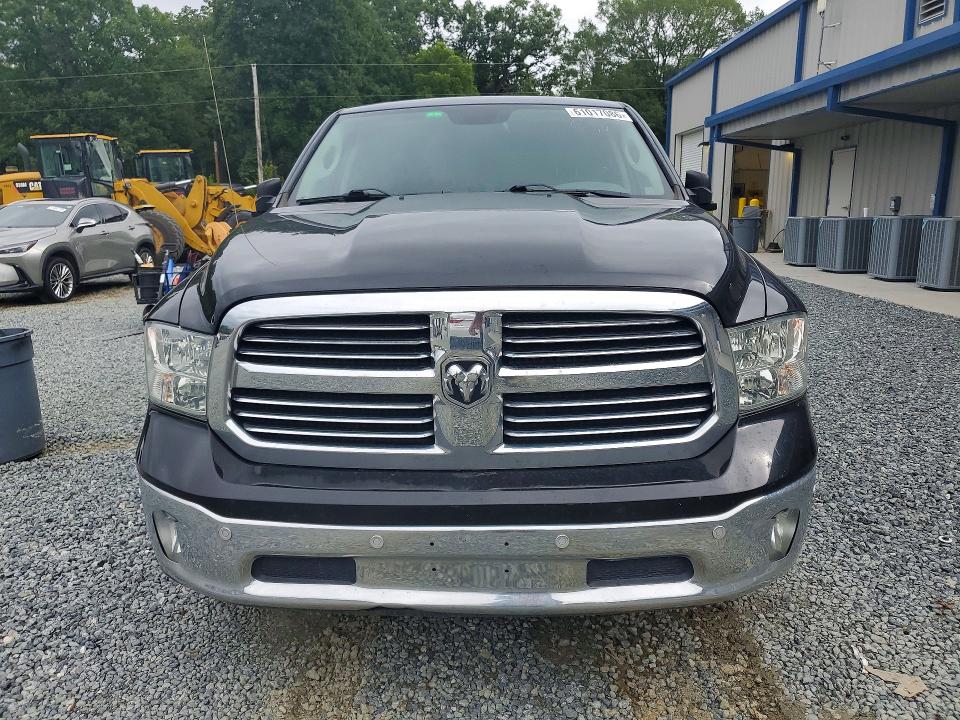 61017086 :رقم المزاد ، 1C6RR6GT9HS679077 vin ، 2017 Ram 1500 مزاد بيع
