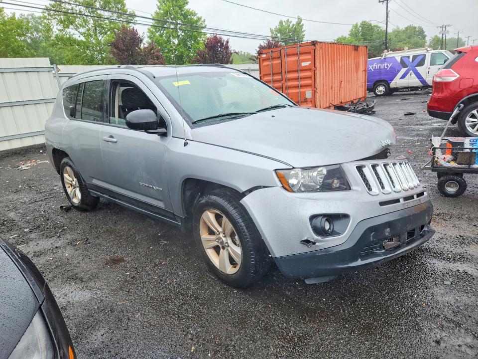 2016 Jeep Compass მანქანა იყიდება აუქციონზე, vin: 1C4NJDBB1GD500566, აუქციონის ნომერი: 58813216