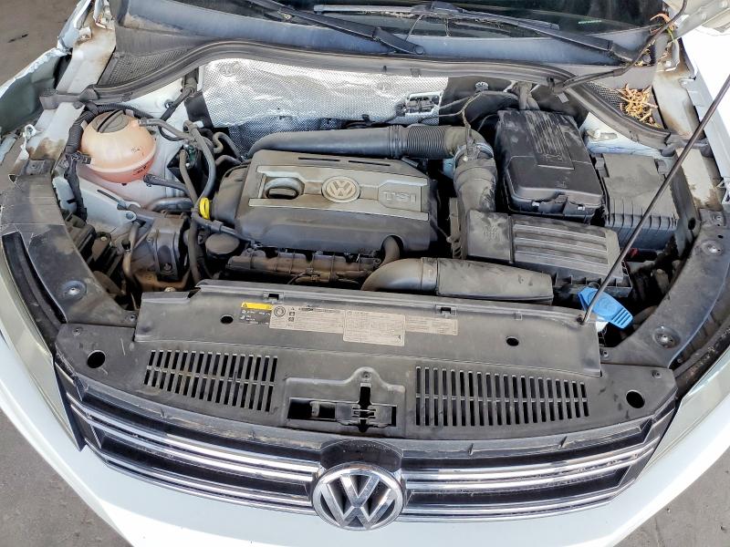 2015 Volkswagen Tiguan მანქანა იყიდება აუქციონზე, vin: WVGAV7AX2FW565345, აუქციონის ნომერი: 61130706
