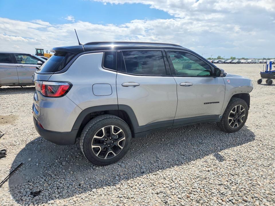 62303796 :رقم المزاد ، 3C4NJDDB2KT790395 vin ، 2019 Jeep Compass مزاد بيع