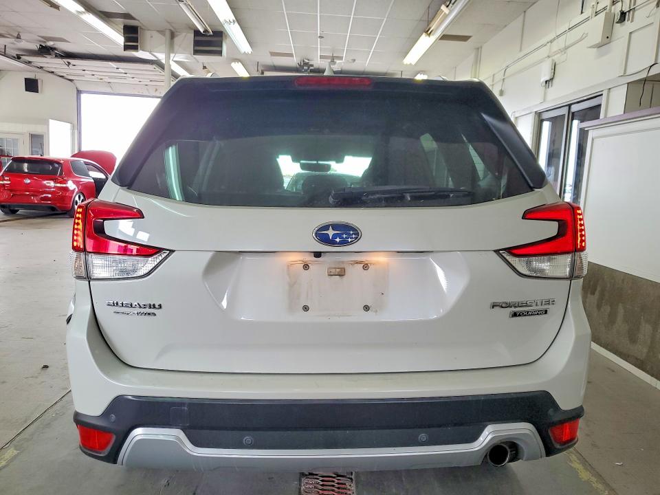 Продаж на аукціоні авто 2019 Subaru Forester, vin: JF2SKAWC6KH589300, номер лоту: 61139236