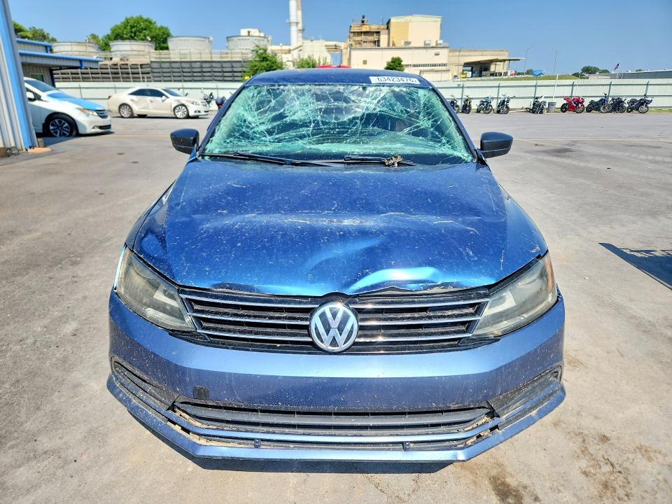 63423476 :رقم المزاد ، 3VWD67AJXGM293166 vin ، 2016 Volkswagen Jetta مزاد بيع