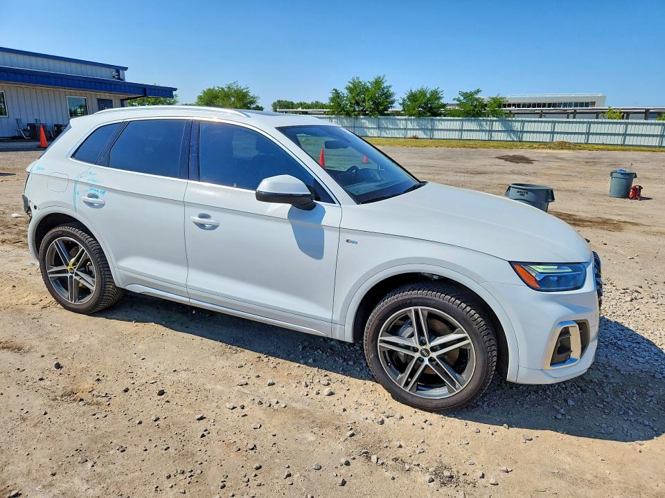 Продаж на аукціоні авто 2021 Audi Q5 E, vin: WA1E2AFY3M2130698, номер лоту: 61323176