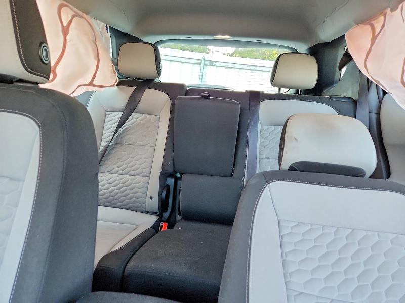 60049996 :رقم المزاد ، 2GNAXREV0J6352472 vin ، 2018 Chevrolet Equinox مزاد بيع