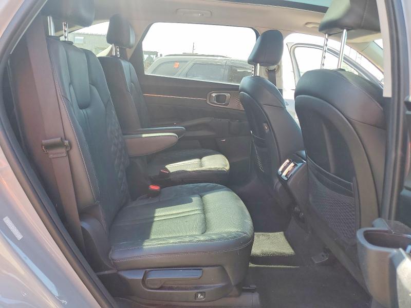 60686576 :رقم المزاد ، 5XYRK4LFXNG093779 vin ، 2022 Kia Sorento مزاد بيع