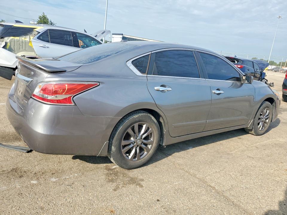 2015 Nissan Altima მანქანა იყიდება აუქციონზე, vin: 1N4AL3APXFC464709, აუქციონის ნომერი: 62426106