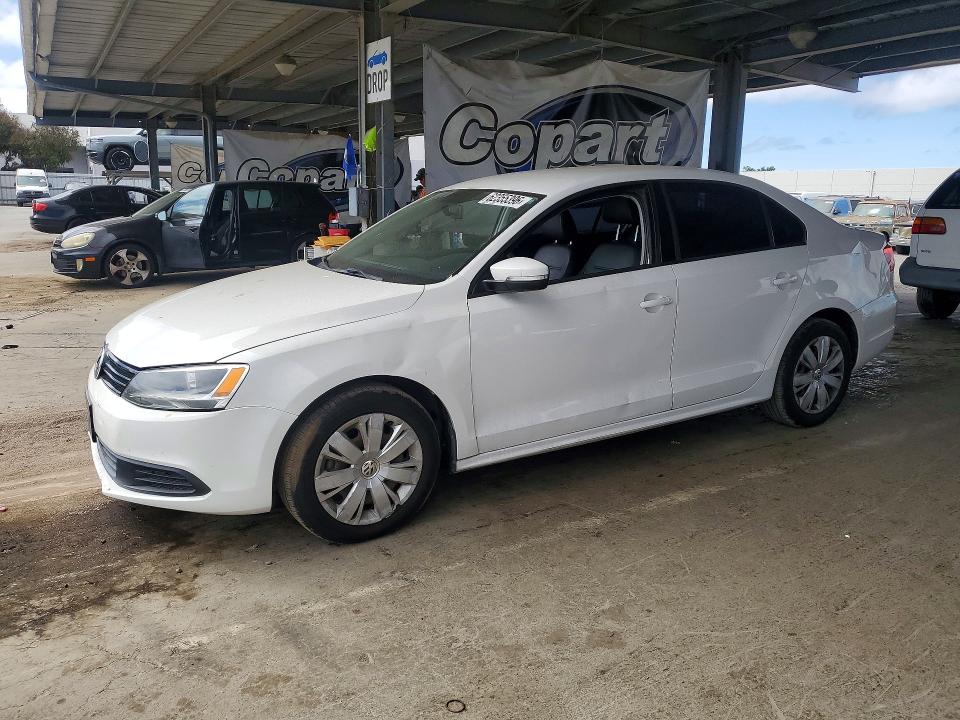 2014 Volkswagen Jetta მანქანა იყიდება აუქციონზე, vin: 3VWD17AJ1EM382071, აუქციონის ნომერი: 62355396