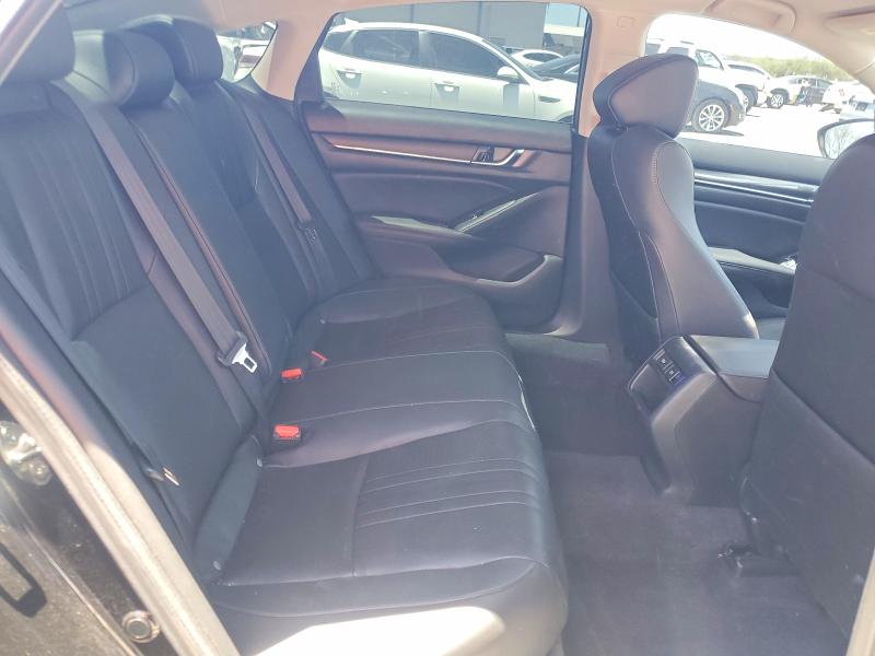 60438596 :رقم المزاد ، 1HGCV1F45NA098511 vin ، 2022 Honda Accord مزاد بيع