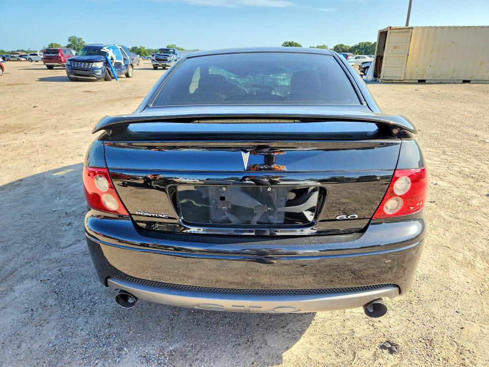 60686256 :رقم المزاد ، 6G2VX12U95L394487 vin ، 2005 Pontiac Gto مزاد بيع