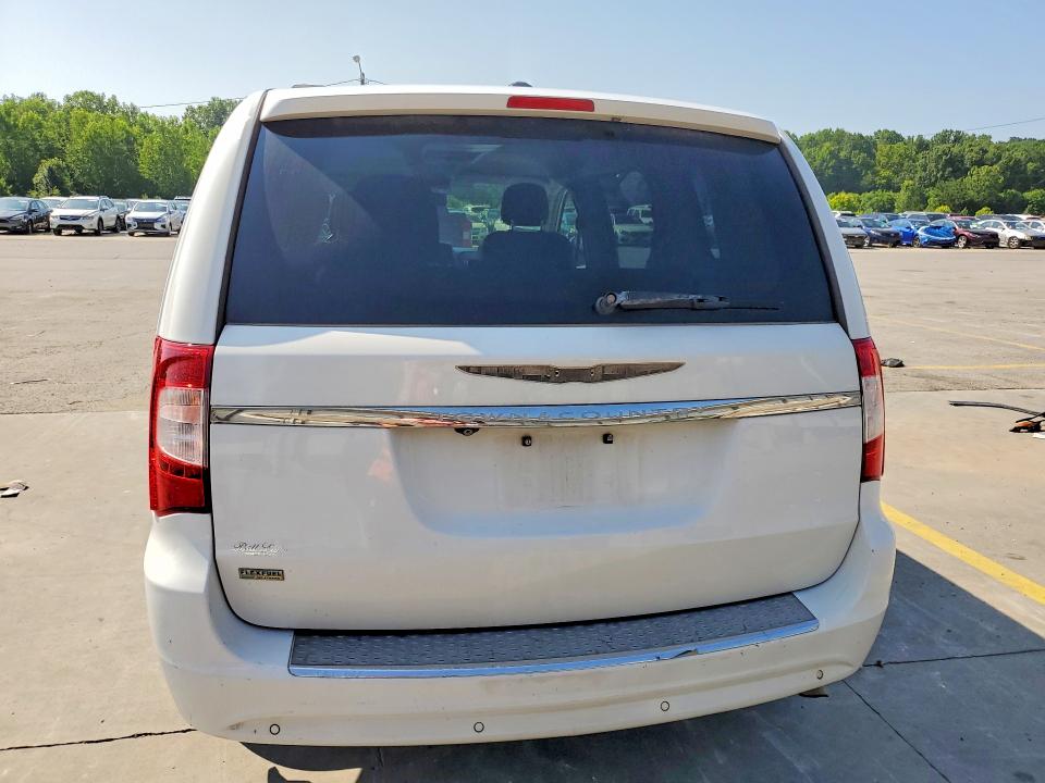 Продажа на аукционе авто 2015 Chrysler Town & Country, vin: 2C4RC1CG3FR582316, номер лота: 95588155