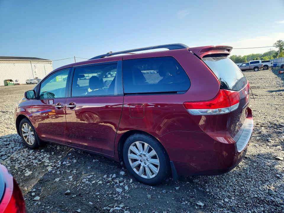 Aukcja sprzedaży 2014 Toyota Sienna, vin: 5TDDK3DC5ES078618, numer aukcji: 63250256