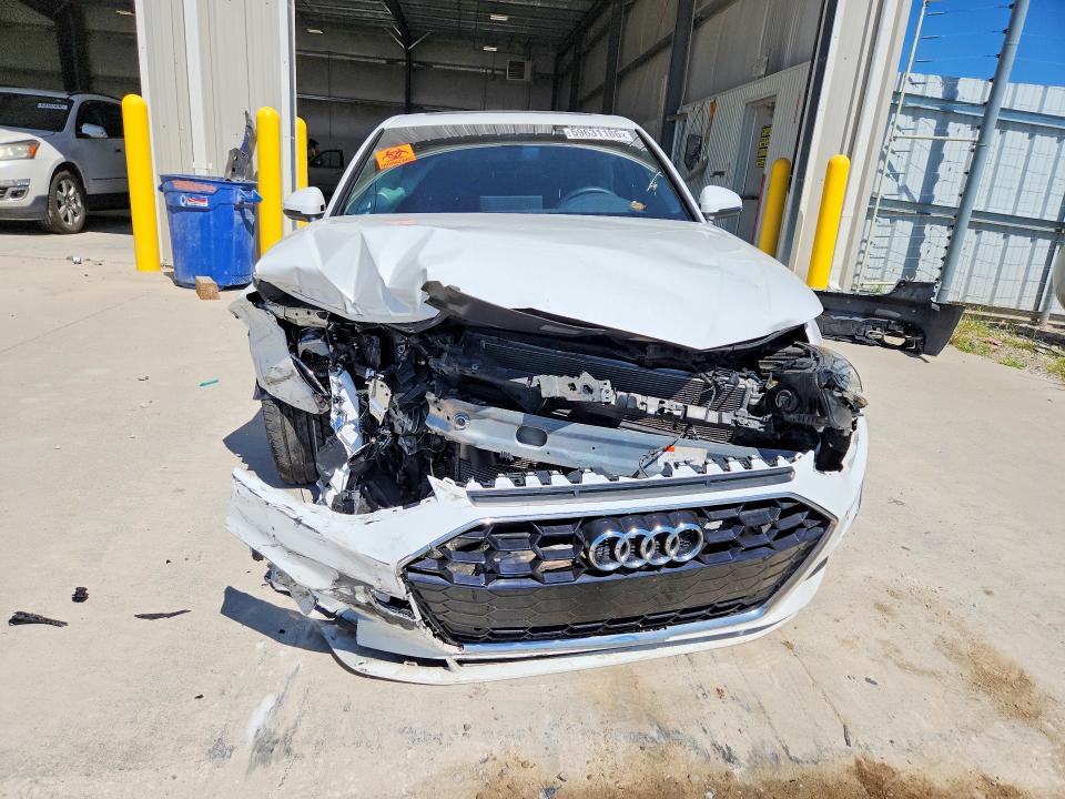 59631186 :رقم المزاد ، WAUEAAF41PN011926 vin ، 2023 Audi A4 مزاد بيع