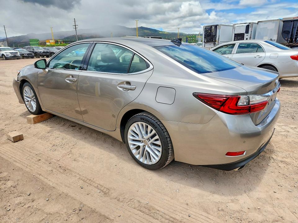2016 Lexus Es მანქანა იყიდება აუქციონზე, vin: 58ABK1GG1GU015870, აუქციონის ნომერი: 61399566