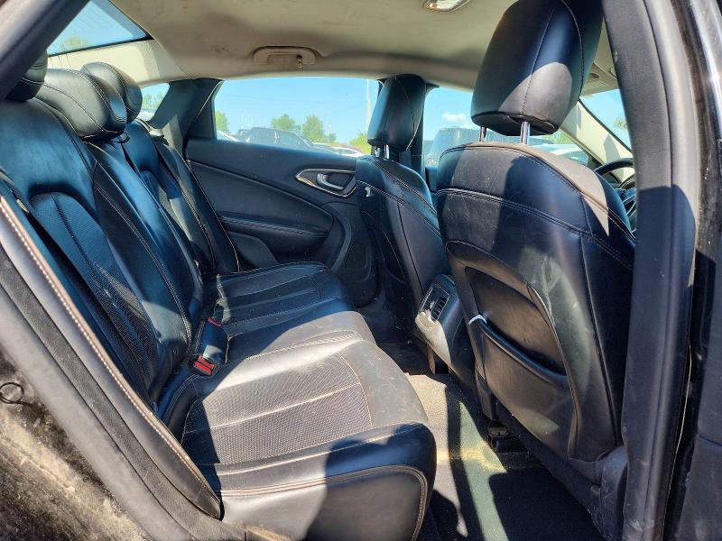 61992466 :رقم المزاد ، 1C3CCCCB7FN561654 vin ، 2015 Chrysler 200 مزاد بيع