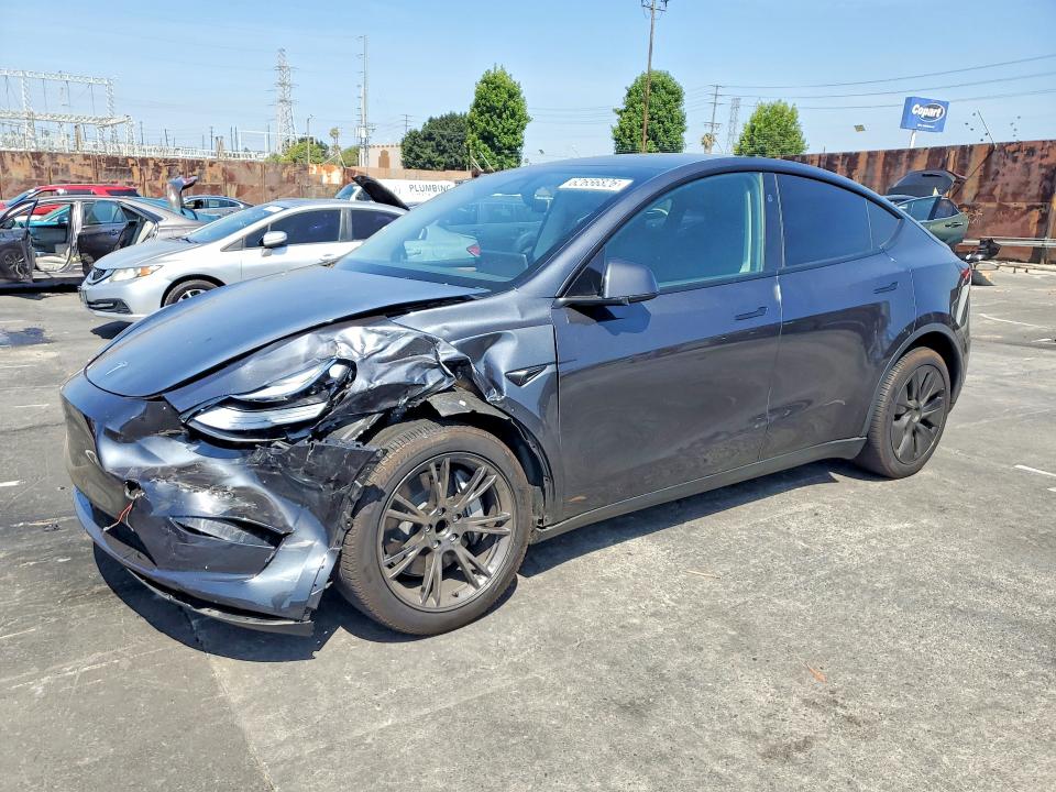 62656826 :رقم المزاد ، 7SAYGDED3SF266881 vin ، 2025 Tesla Model Y مزاد بيع