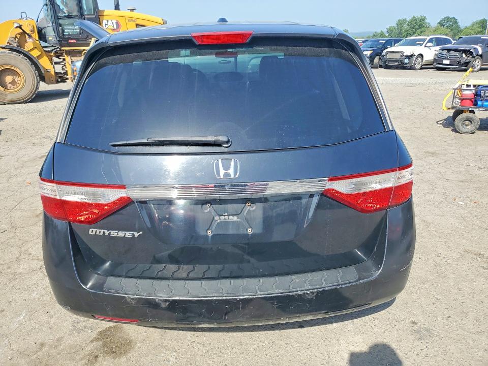 58397216 :رقم المزاد ، 5FNRL5H67DB070493 vin ، 2013 Honda Odyssey مزاد بيع