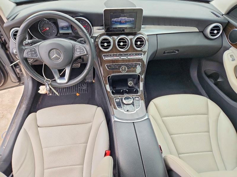 60479126 :رقم المزاد ، 55SWF4KB1HU213131 vin ، 2017 Mercedes-benz C مزاد بيع