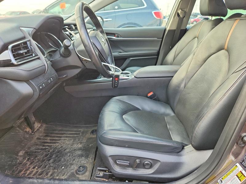 2020 Toyota Camry მანქანა იყიდება აუქციონზე, vin: 4T1F11AK8LU883304, აუქციონის ნომერი: 62781416