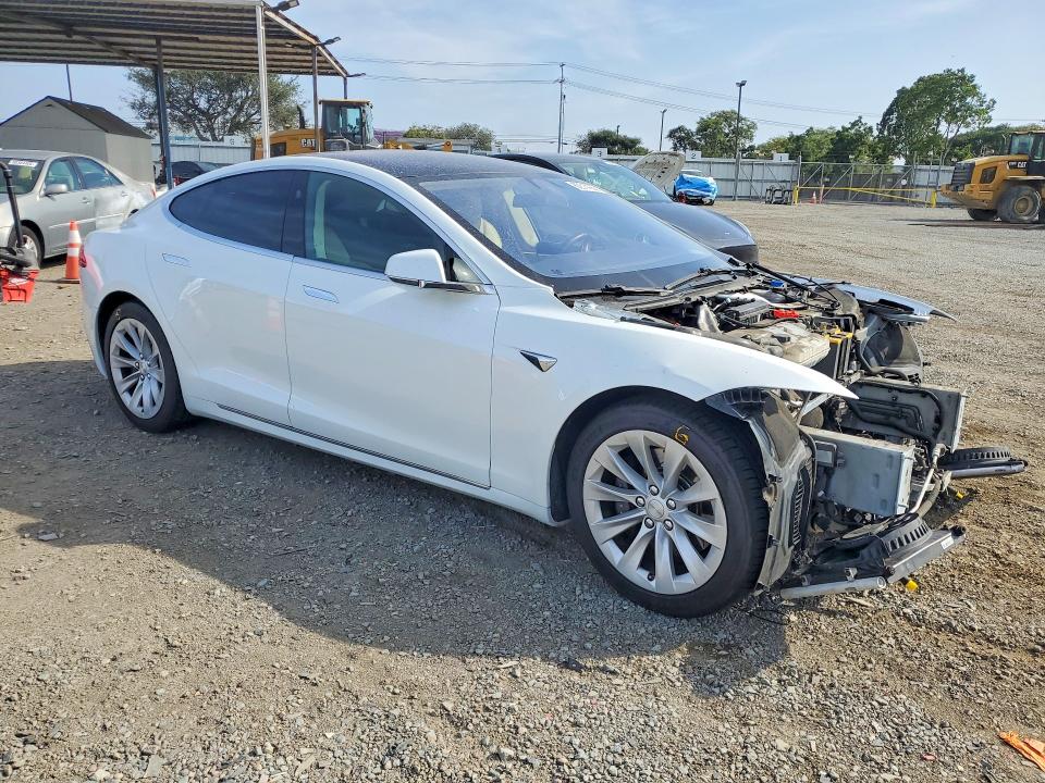 Продаж на аукціоні авто 2017 Tesla Model S, vin: 5YJSA1E22HF189060, номер лоту: 62314066