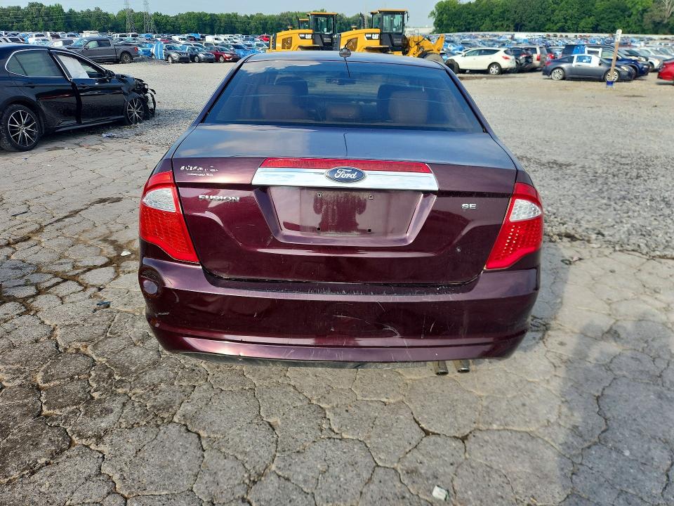 60195406 :رقم المزاد ، 3FAHP0JA1BR270398 vin ، 2011 Ford Fusion مزاد بيع