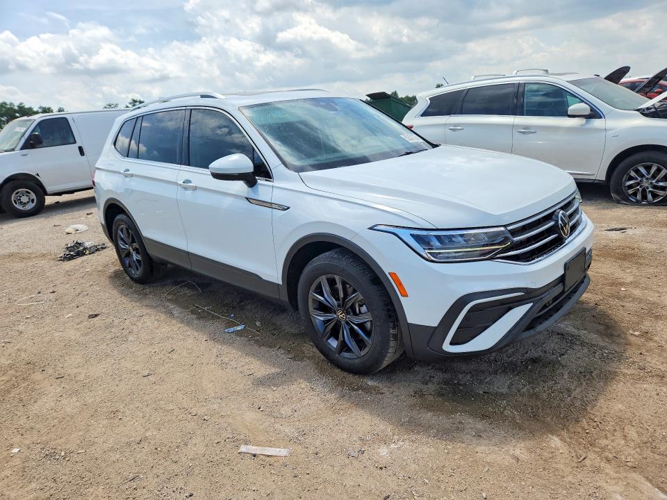 59381026 :رقم المزاد ، 3VV2B7AX6NM150403 vin ، 2022 Volkswagen Tiguan مزاد بيع