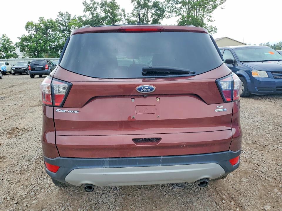 Продажа на аукционе авто 2018 Ford Escape, vin: 1FMCU9GD2JUC84395, номер лота: 62462786