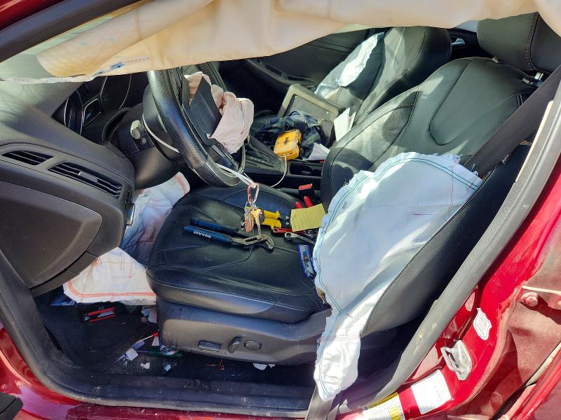 60451296 :رقم المزاد ، 1FADP3F27GL295362 vin ، 2016 Ford Focus مزاد بيع