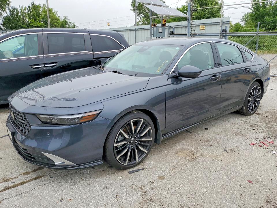Продажа на аукционе авто 2024 Honda Accord, vin: 1HGCY2F85RA040646, номер лота: 61438076