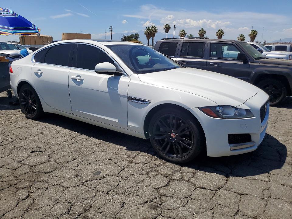 Продаж на аукціоні авто 2017 Jaguar Xf, vin: SAJBK4BV6HCY28598, номер лоту: 60124876