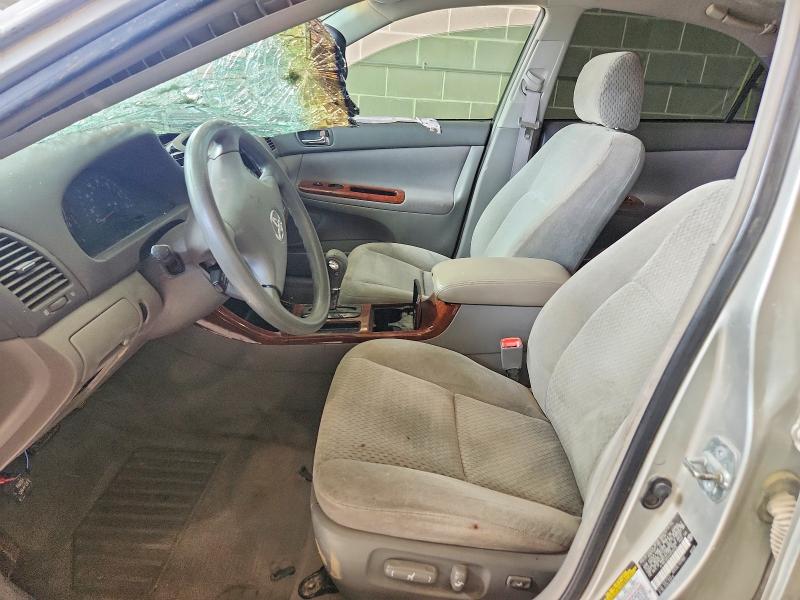 60366576 :رقم المزاد ، 4T1BE32K04U870478 vin ، 2004 Toyota Camry مزاد بيع