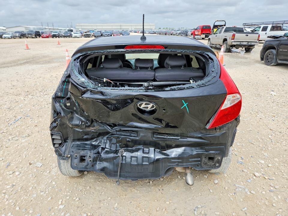 2017 Hyundai Accent მანქანა იყიდება აუქციონზე, vin: KMHCT5AE9HU312961, აუქციონის ნომერი: 60627716