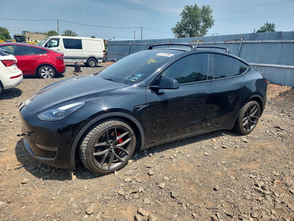61110286 :رقم المزاد ، 5YJYGDEF2MF121638 vin ، 2021 Tesla Model Y مزاد بيع