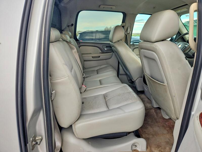 60741226 :رقم المزاد ، 3GNMCFE06BG178599 vin ، 2011 Chevrolet Avalanche مزاد بيع
