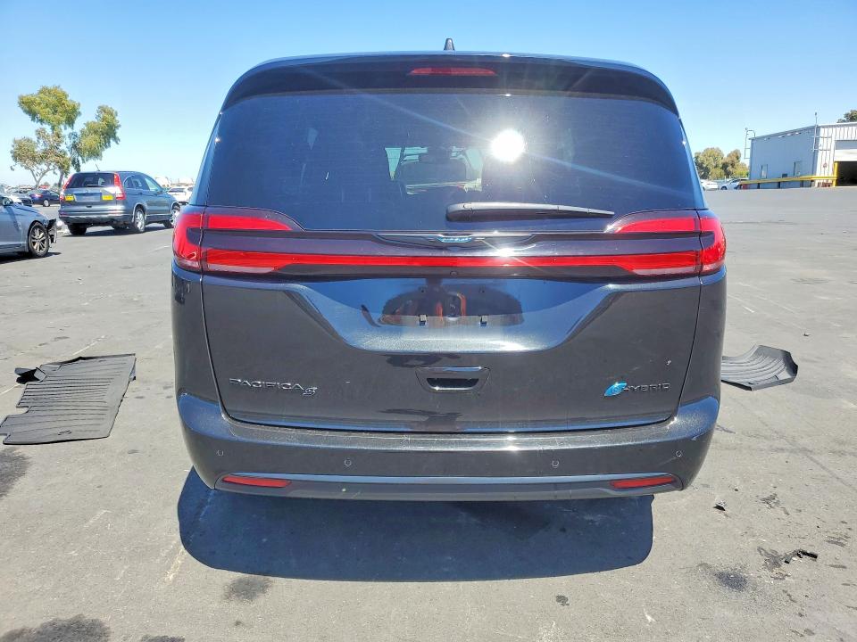 Auction sale of the 2021 Chrysler Pacifica, vin: 2C4RC1S77MR522179, lot number: 59347996
