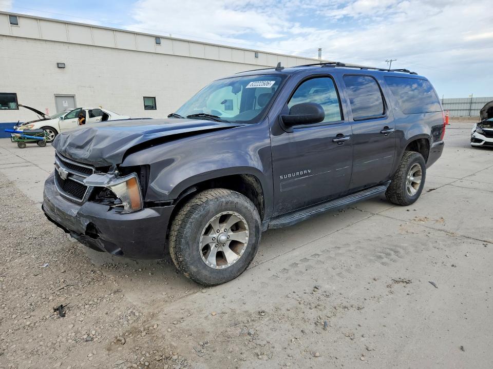 62222506 :رقم المزاد ، 1GNUKJE39AR158121 vin ، 2010 Chevrolet Suburban مزاد بيع