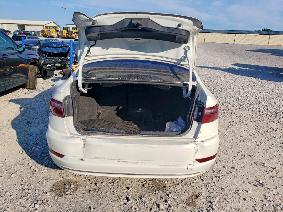 63032406 :رقم المزاد ، 3VWC57BU1LM095139 vin ، 2020 Volkswagen Jetta مزاد بيع