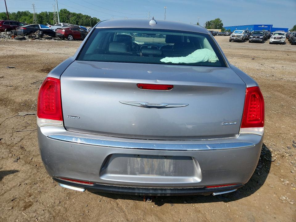 Auction sale of the 2015 Chrysler 300, vin: 2C3CCARG4FH760693, lot number: 63390376