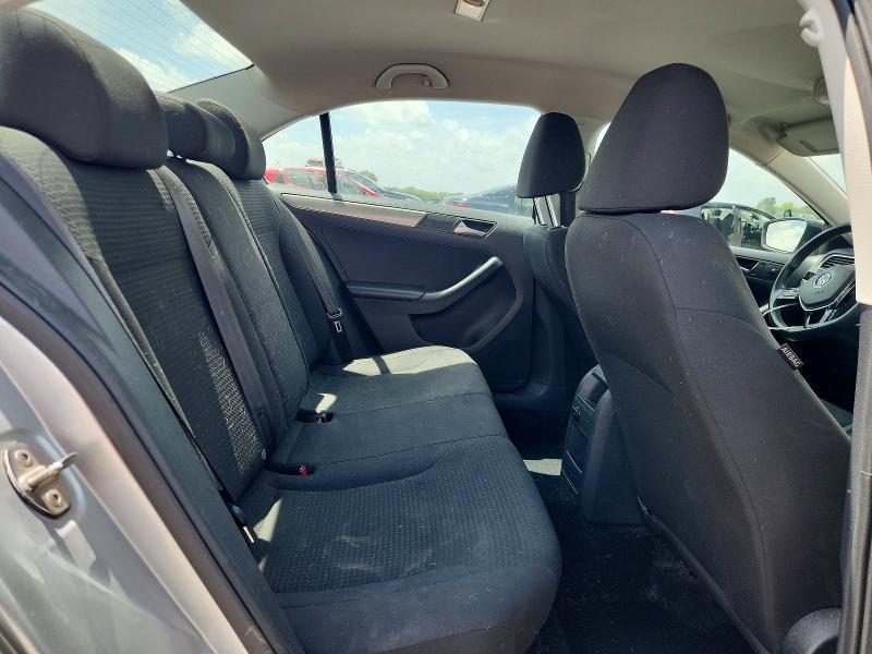 Продажа на аукционе авто 2015 Volkswagen Jetta, vin: 3VWD17AJXFM231635, номер лота: 61572736