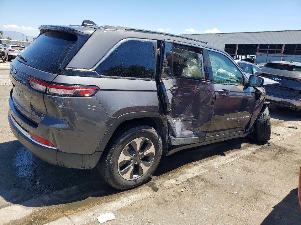 Продаж на аукціоні авто 2025 Jeep Grand Cherokee, vin: 1C4RJYB66S8700615, номер лоту: 60646926