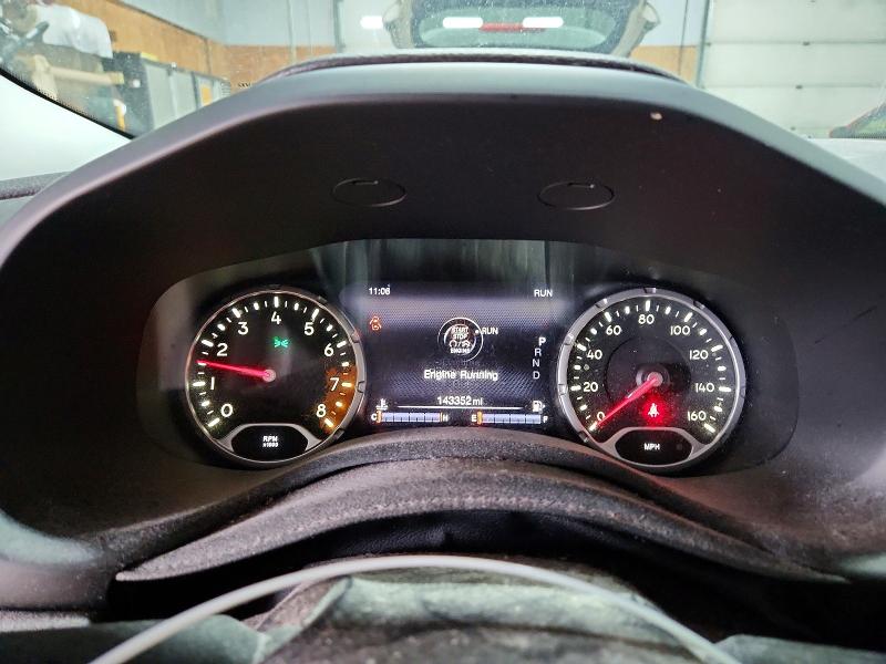 60873206 :رقم المزاد ، ZACCJBBB7HPE84517 vin ، 2017 Jeep Renegade مزاد بيع