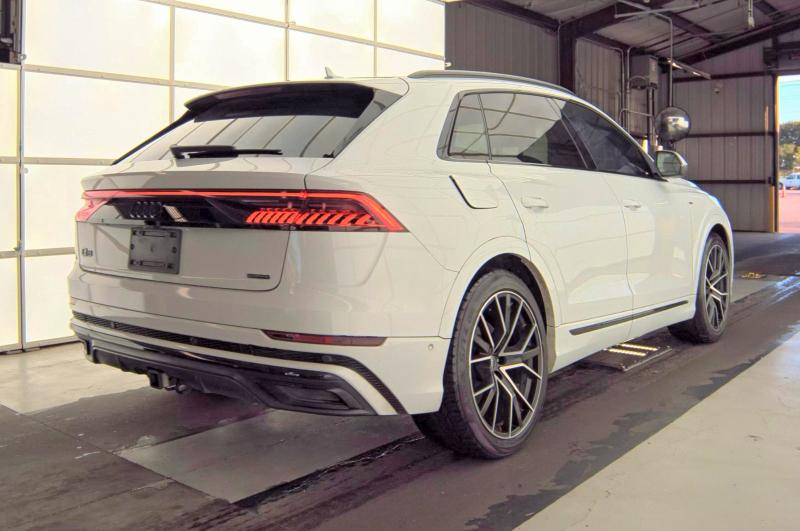 2021 Audi Q8 მანქანა იყიდება აუქციონზე, vin: WA1FVAF14MD026496, აუქციონის ნომერი: 61393366