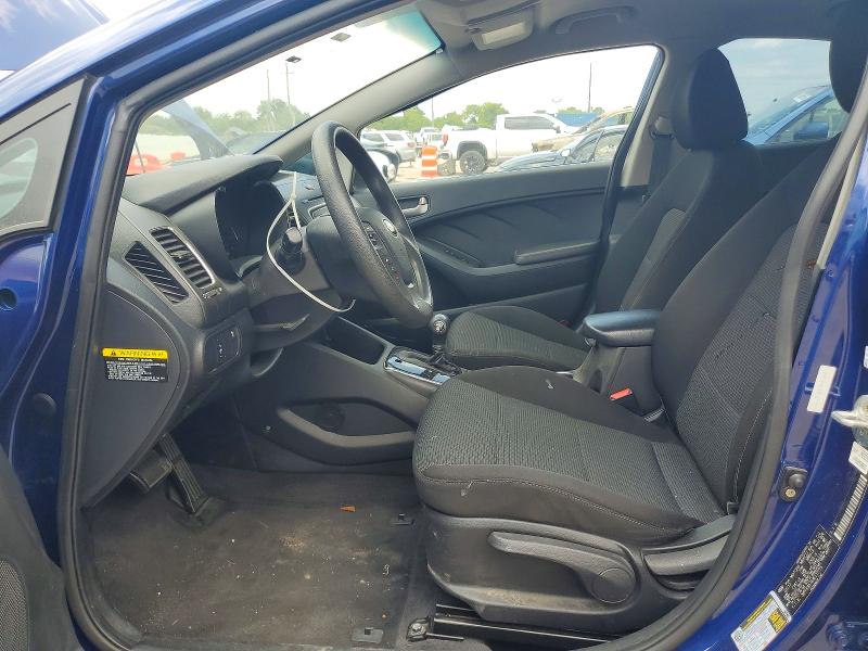 60148156 :رقم المزاد ، 3KPFK4A74HE137775 vin ، 2017 Kia Forte مزاد بيع