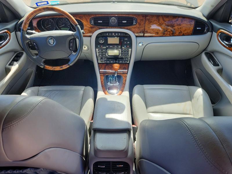 2005 Jaguar Xj8 მანქანა იყიდება აუქციონზე, vin: SAJWA79C55SG49077, აუქციონის ნომერი: 62712636