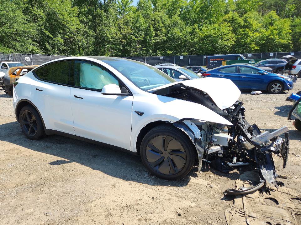 Продажа на аукционе авто 2026 Tesla Model Y, vin: 7SAYGDEE5TA674872, номер лота: 60989436