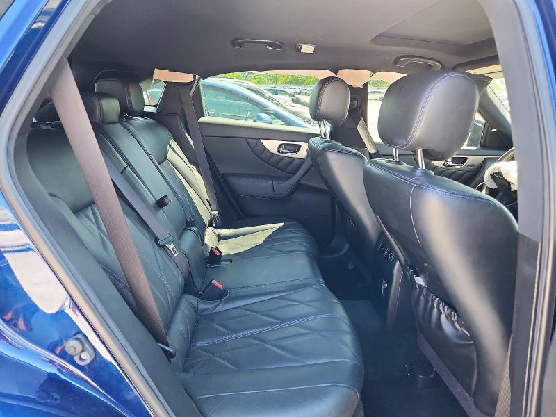 63111236 :رقم المزاد ، JN8CS1MW3GM400539 vin ، 2016 Infiniti Qx70 مزاد بيع