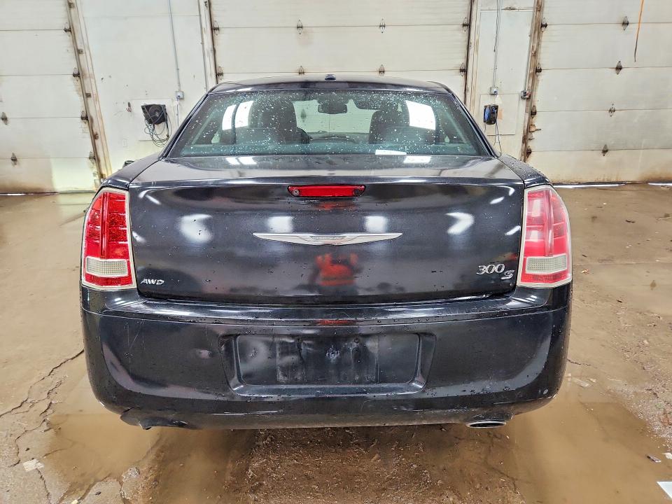 61902836 :رقم المزاد ، 2C3CCABG4EH119813 vin ، 2014 Chrysler 300 مزاد بيع