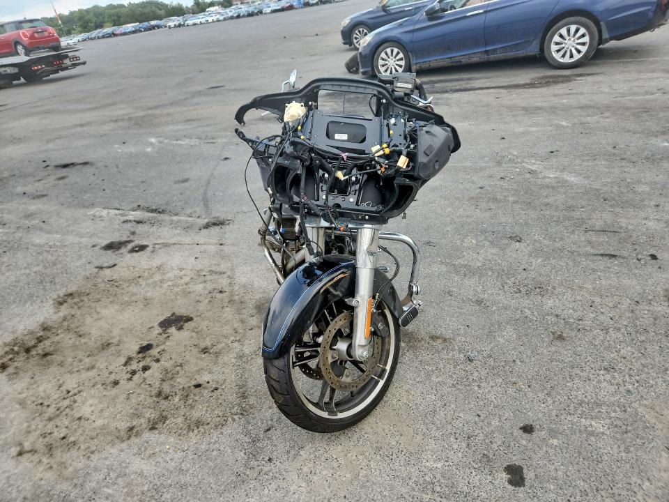 61844906 :رقم المزاد ، 1HD1KHC17KB682074 vin ، 2019 Harley-davidson Fltrx مزاد بيع