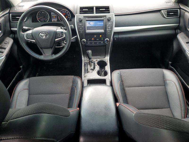 59599686 :رقم المزاد ، 4T1BF1FK4HU811953 vin ، 2017 Toyota Camry مزاد بيع